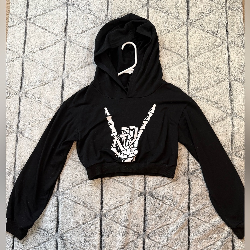 SHEIN Black Cropped Hoodie with Skeleton Hand Design